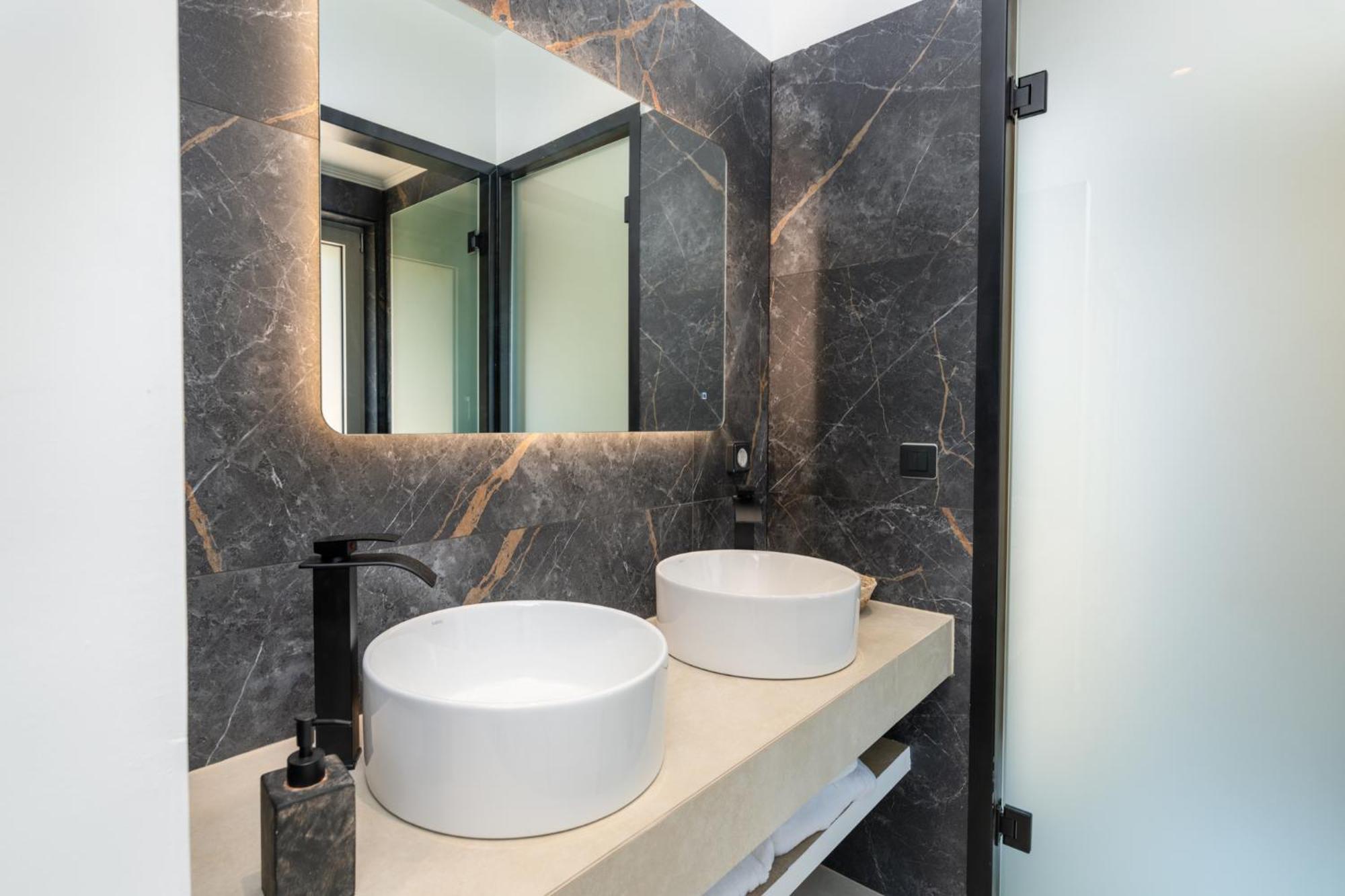 Mellamare Luxury Suites Athani Exterior photo